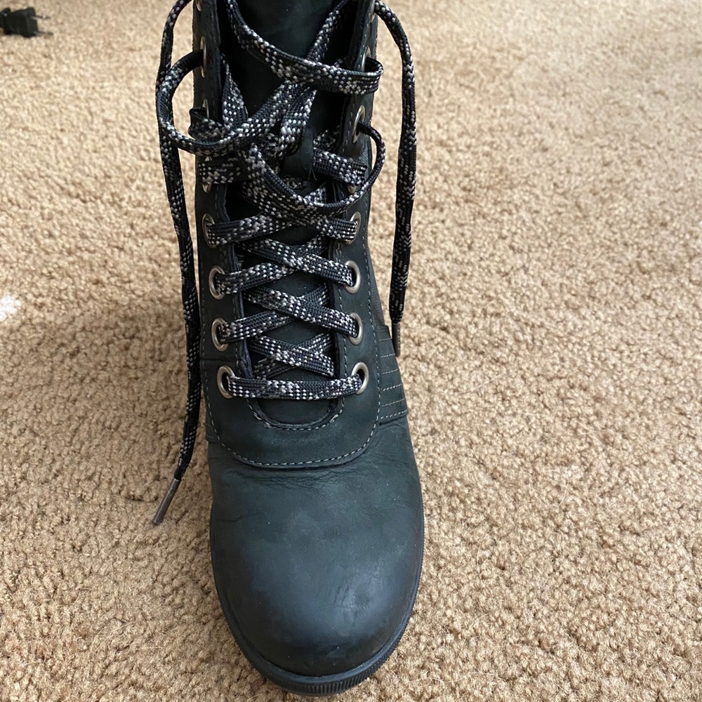 Sorel waterproof wedges